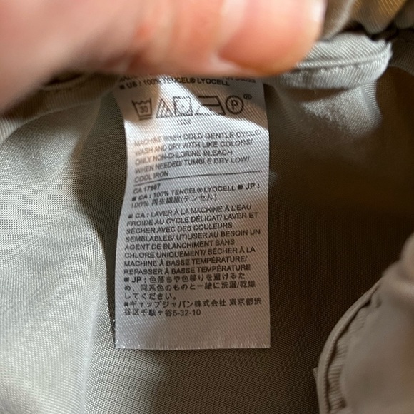 NWOT Banana Republic Jogger Cargo Pants, Size M - Picture 6 of 6